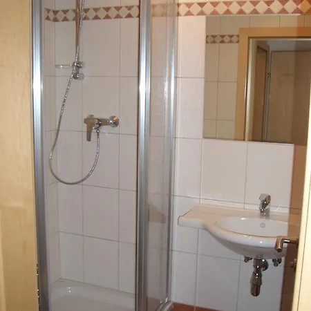 Bed & Breakfast Gaestehaus Ingeborg 3*