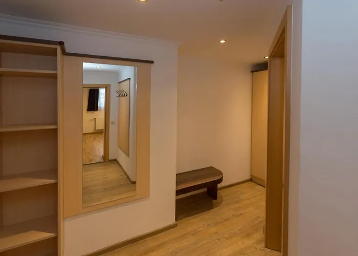 לינה וארוחת בוקר Gaestehaus Ingeborg