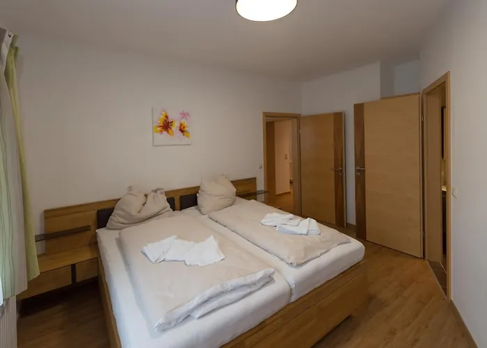 לינה וארוחת בוקר Gaestehaus Ingeborg זאלבך הינטרגלם