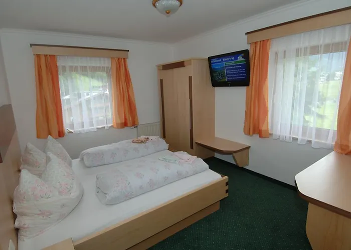 לינה וארוחת בוקר Gaestehaus Ingeborg